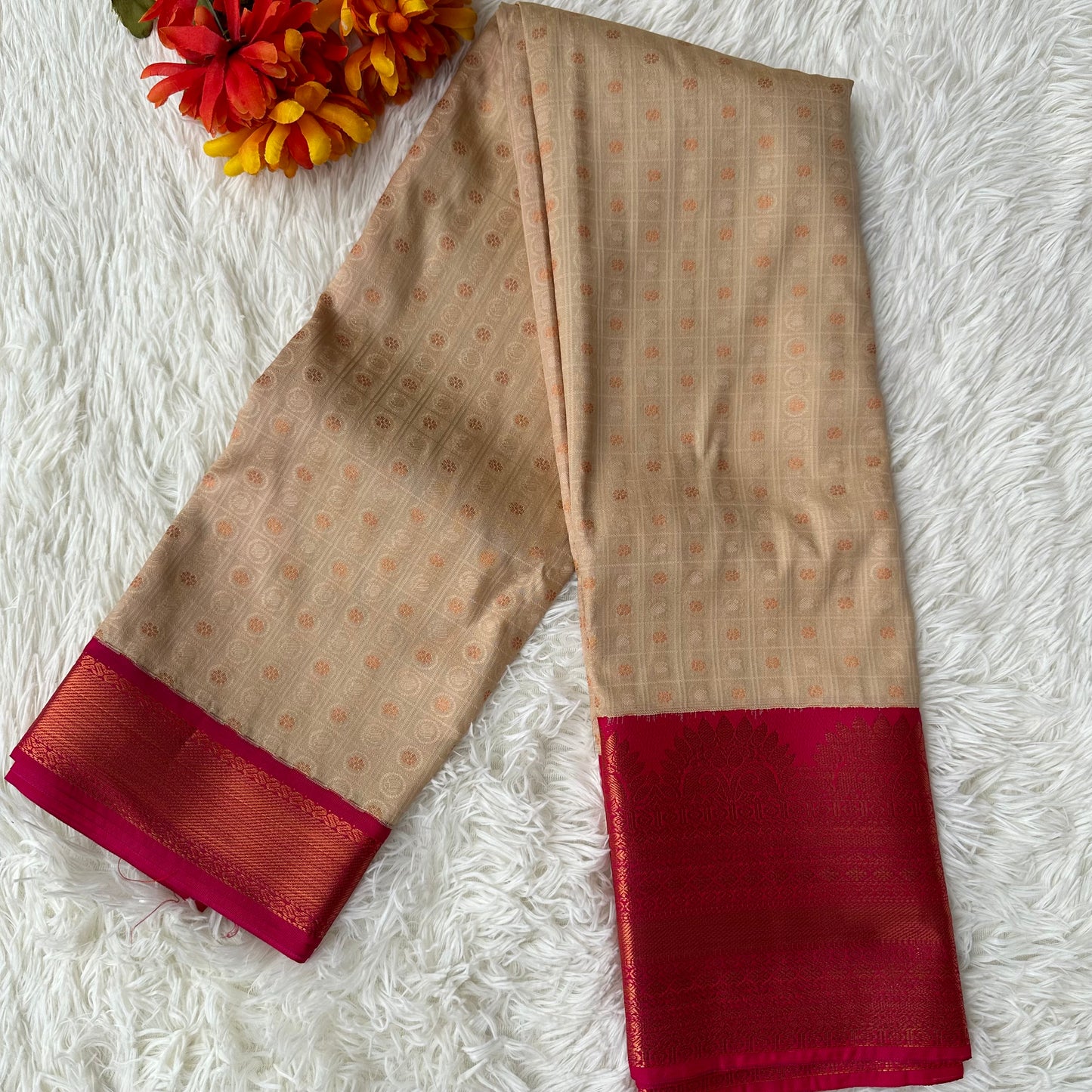 Creamy Chic: Lightweight Semi-Silk Saree for Elegant Comfort